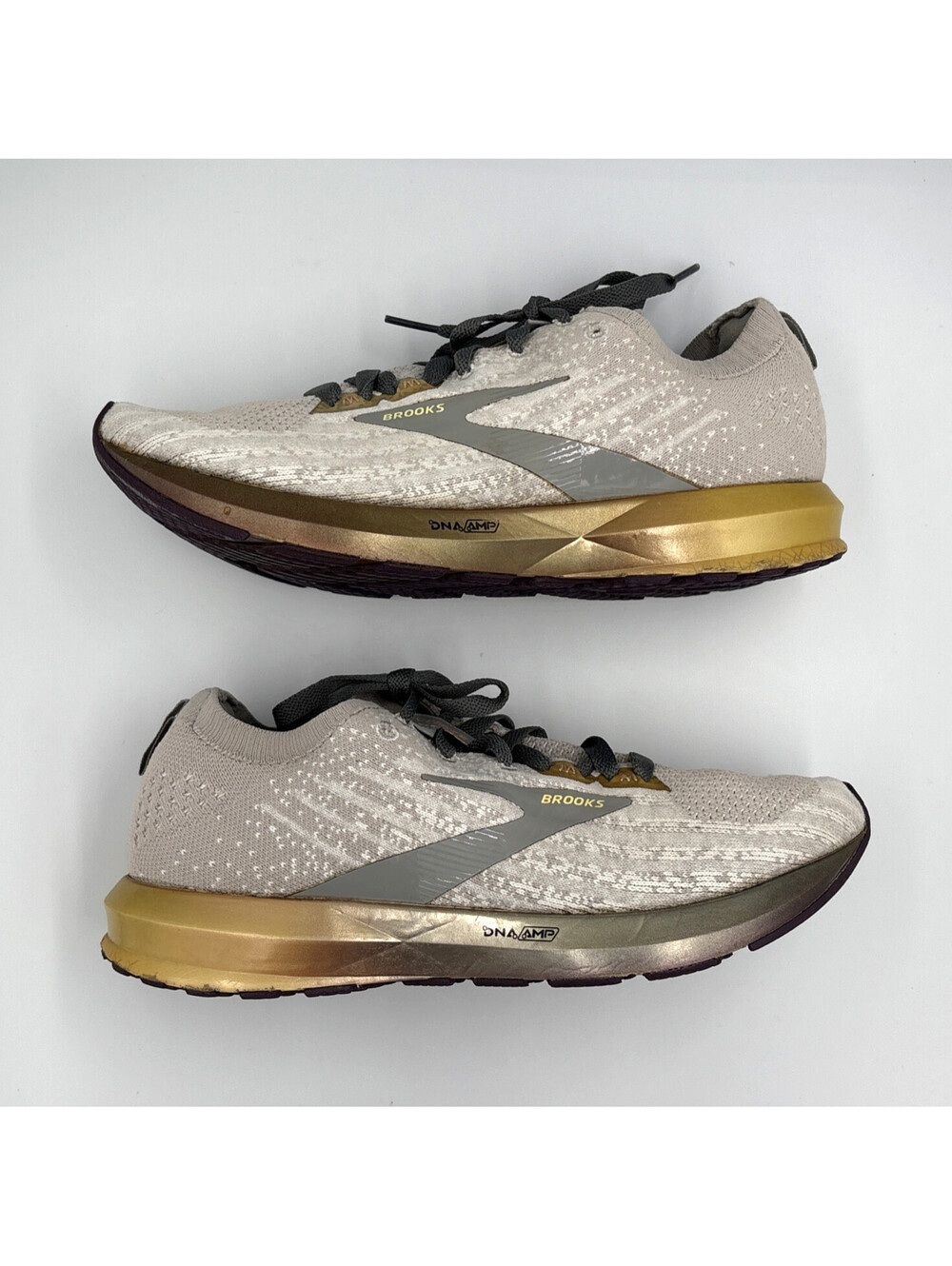 Brooks Levitate 3 Victory Edition White Gold Running Shoes Men's 9